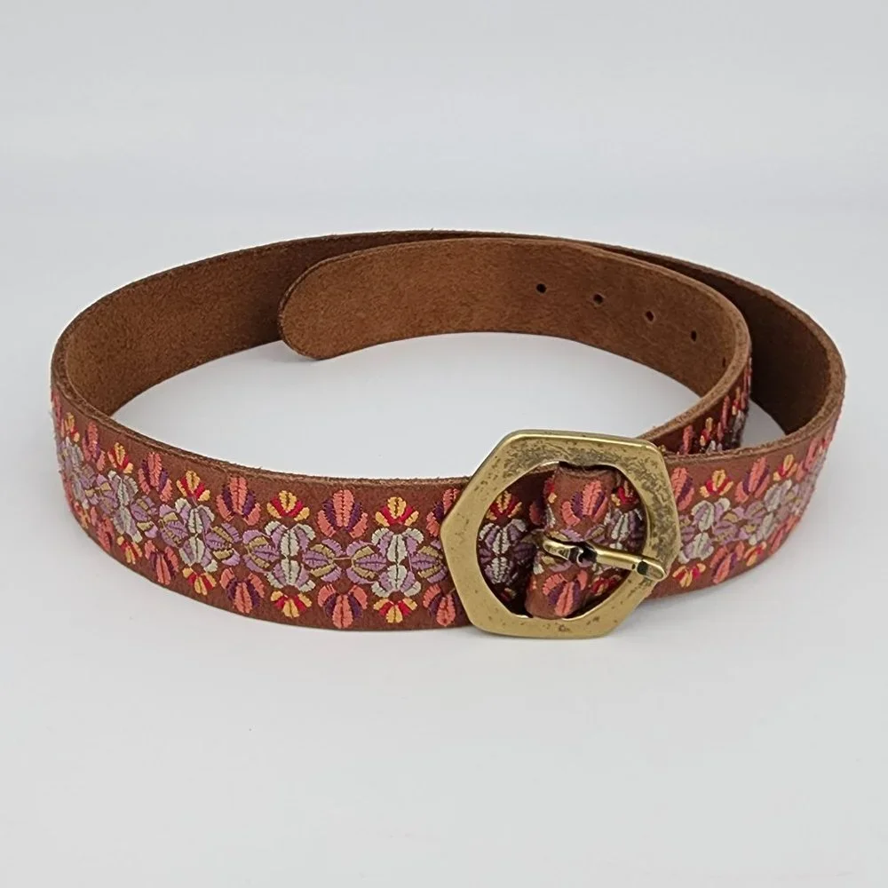 Lucky Brand Embroidered Leather Belt Purple Flowers on Brown Size M - Picture 4 of 8